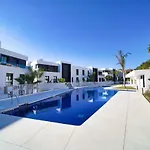Calle Pleyades, Azahar De Marbella